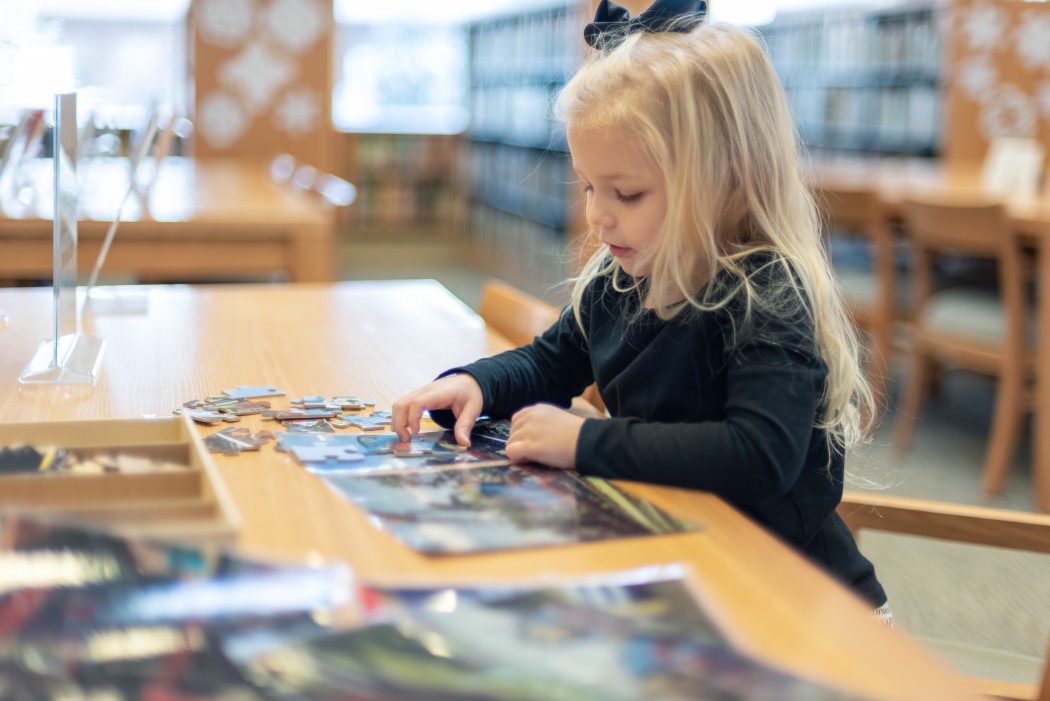 Timp de calitate în familie: cum transformi puzzle-urile într-o activitate distractivă pentru toți