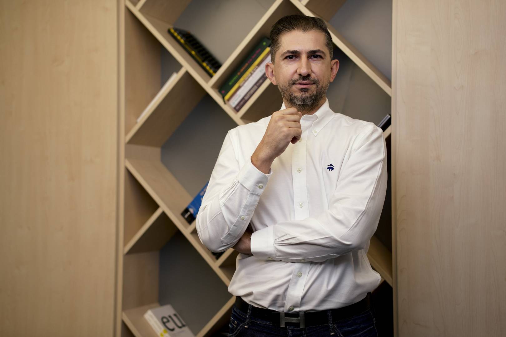 adrian_chiruta_cyber_folks_wp cyber_Folks lansează serviciul de agent AI pentru IMM-uri la preț de abonament de Netflix